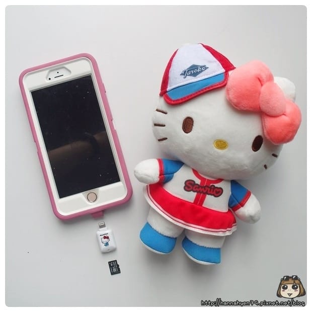 PhotoFast x Hello Kitty 蘋果 micro SD 讀卡機