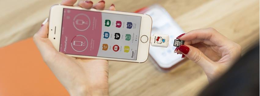 PhotoFast x Hello Kitty 蘋果 micro SD 讀卡機