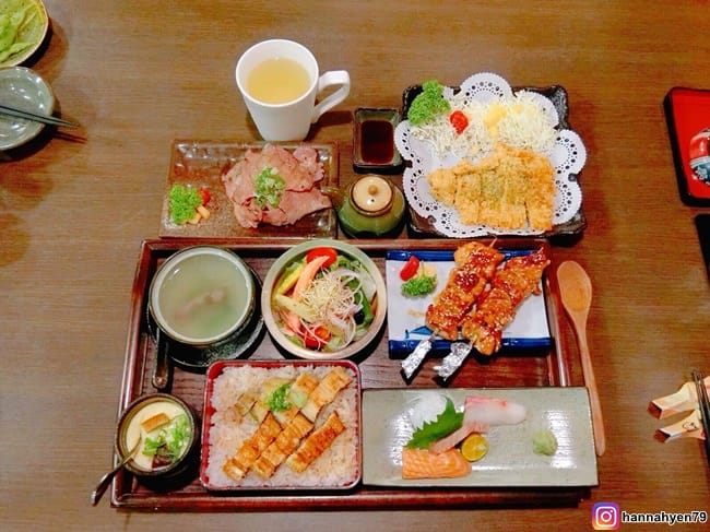 浪漫鰻屋║高雄鼓山║高雄 日式料理║日本料理║捷運凹子底站║捷運紅線║海鮮║壽司║鰻魚 推薦║鰻魚飯║丼飯║生魚片║燒║高雄 美食 推薦