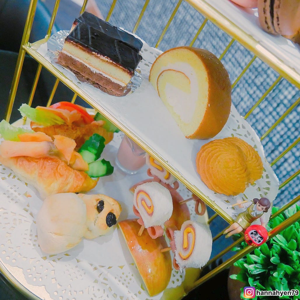 鮪魚家族飯店 下午茶║Fish Lab Coffee║高雄火車站║高雄 下午茶║高雄美食║高雄甜點║高雄食記║網美集散地║網美景點║高雄 美食 推薦 鮪魚家族飯店 下午茶║Fish Lab Coffee║高雄火車站║高雄 下午茶║高雄美食║高雄甜點║高雄食記║網美集散地║網美景點║高雄 美食 推薦