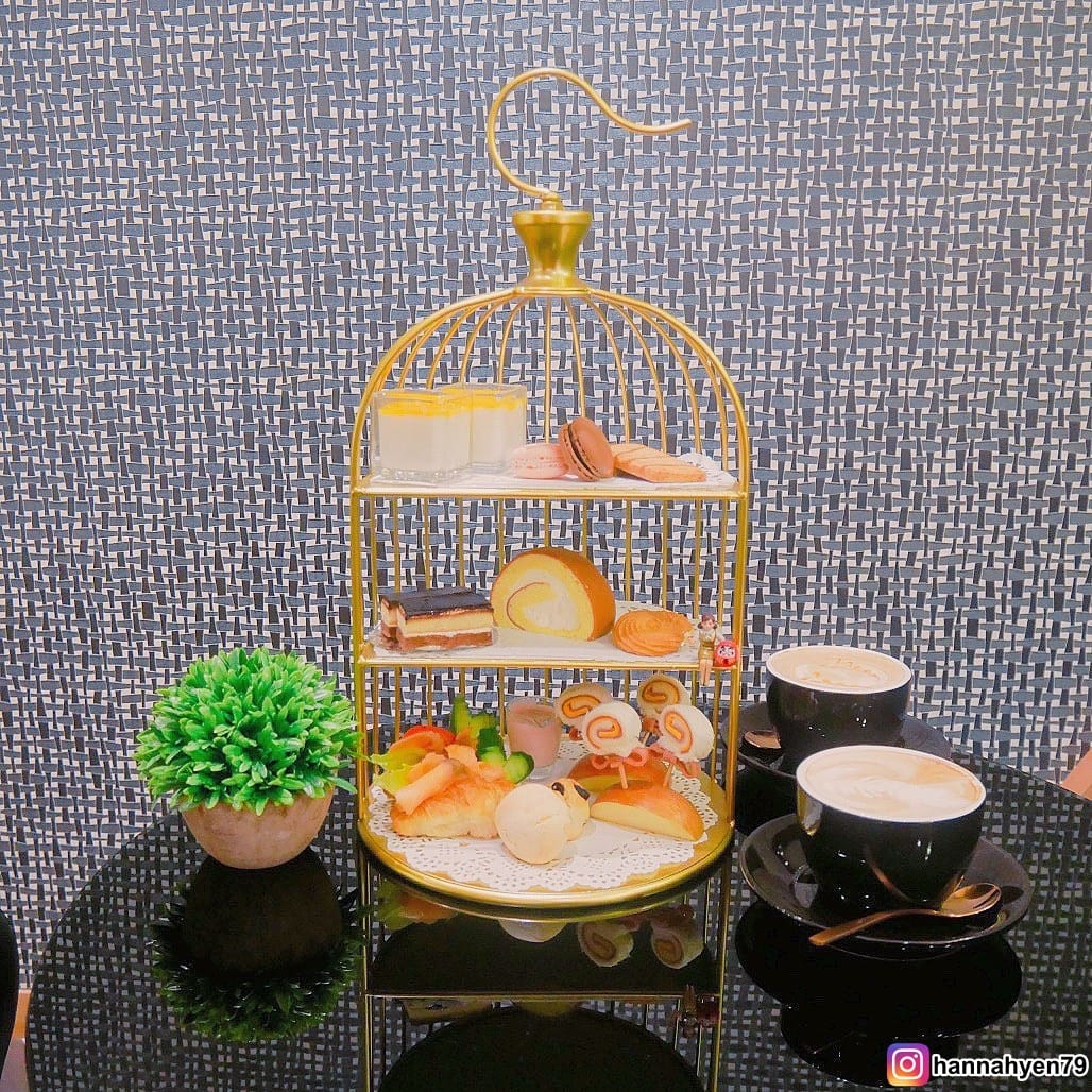 鮪魚家族飯店 下午茶║Fish Lab Coffee║高雄火車站║高雄 下午茶║高雄美食║高雄甜點║高雄食記║網美集散地║網美景點║高雄 美食 推薦 鮪魚家族飯店 下午茶║Fish Lab Coffee║高雄火車站║高雄 下午茶║高雄美食║高雄甜點║高雄食記║網美集散地║網美景點║高雄 美食 推薦