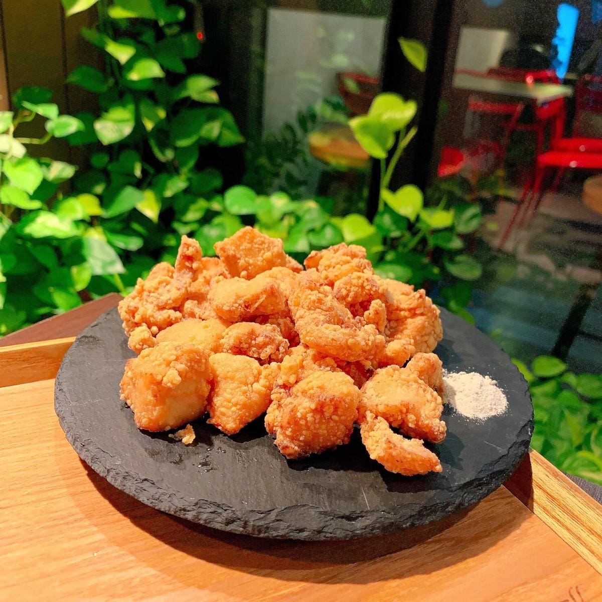 高雄土雞鍋推薦║高雄美食║高雄火鍋║一炖土雞鍋║迷你土雞郭鍋║新興區美食║新崛江美食║高雄新興區║高雄旅遊║高雄景點║愛食記