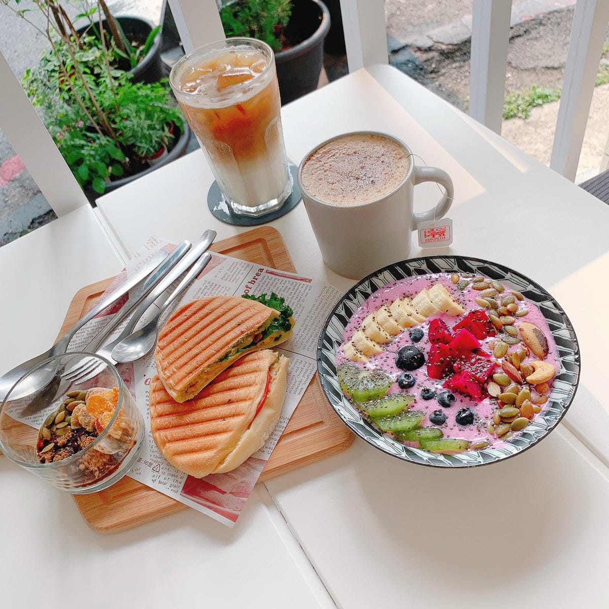 高雄下午茶║水果優格碗║卡巴拉咖啡 CABALA CAFE║高雄美食║高雄咖啡║高雄甜點║三民區美食║三民美食║文藻美食║文藻大學║高雄食記║網美集散地║網美景點║高雄 高雄下午茶║水果優格碗║卡巴拉咖啡 CABALA CAFE║高雄美食║高雄咖啡║高雄甜點║三民區美食║三民美食║文藻美食║文藻大學║高雄食記║網美集散地║網美景點║高雄