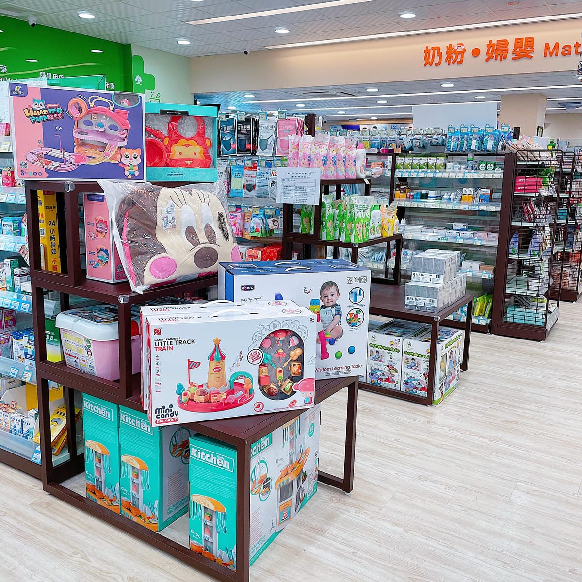 大樹藥局2021最新優惠║婦嬰用品買五送一║超豪華媽媽禮寶寶禮║母嬰育兒║大樹連鎖藥局║育兒生活║高雄市鼓山區║母嬰用品║幫寶適║雀巢能恩水解║貝親║小獅王║我不要變成黃