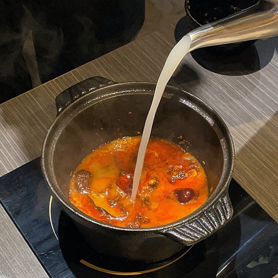 肉多多｜肉多多火鍋｜宵夜火鍋｜台灣火鍋第一品牌｜全台最大火鍋集團｜樂多多集團｜龍王麻辣湯｜巨大肉盤｜生日肉蛋糕