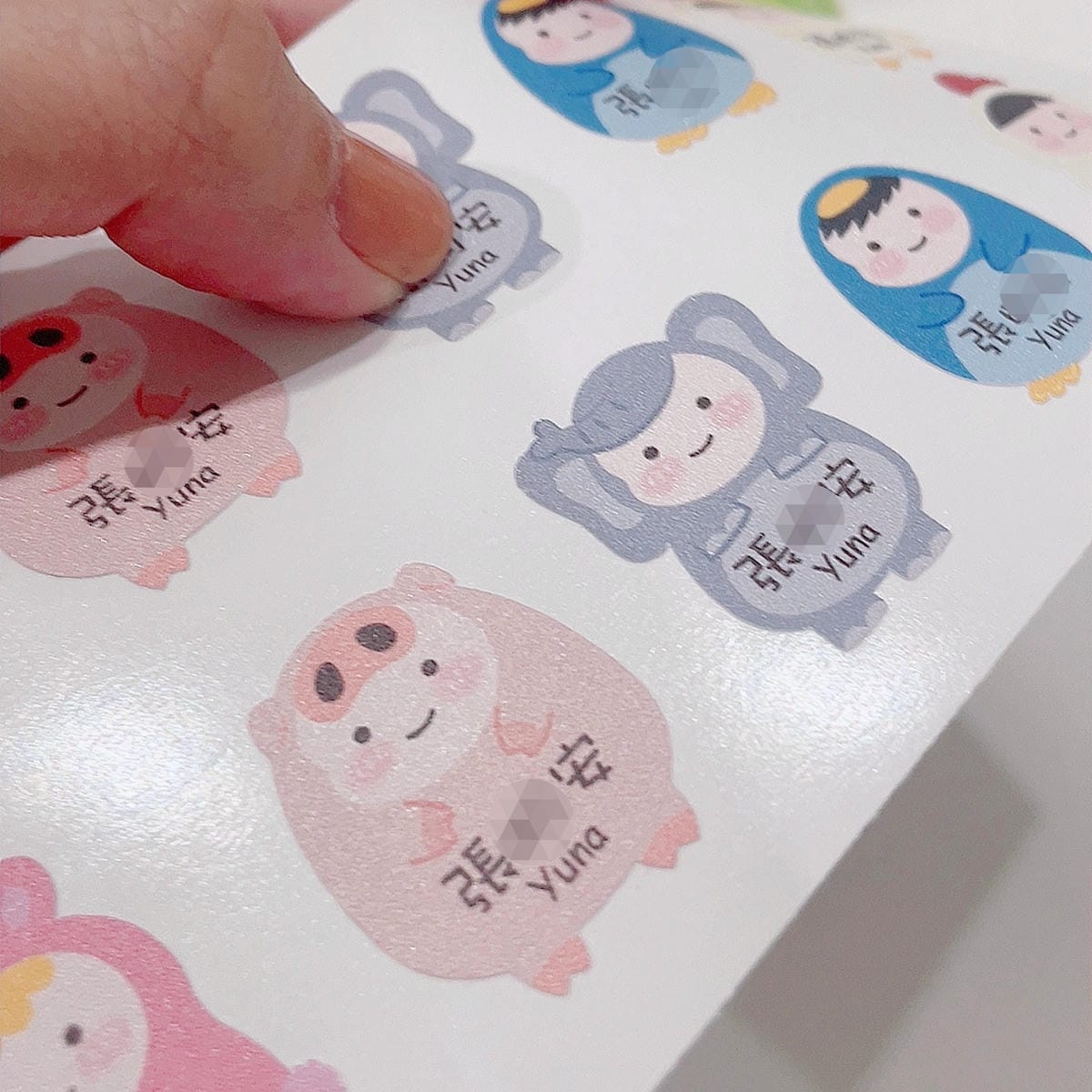 育兒好物║ 作伴║幼稚園防水耐高溫姓名貼║三色碗推薦║ 幼兒園準備║托嬰準備║姓名貼推薦║幼兒園不繡鋼杯推薦║育兒分享║我不要變成黃臉婆
