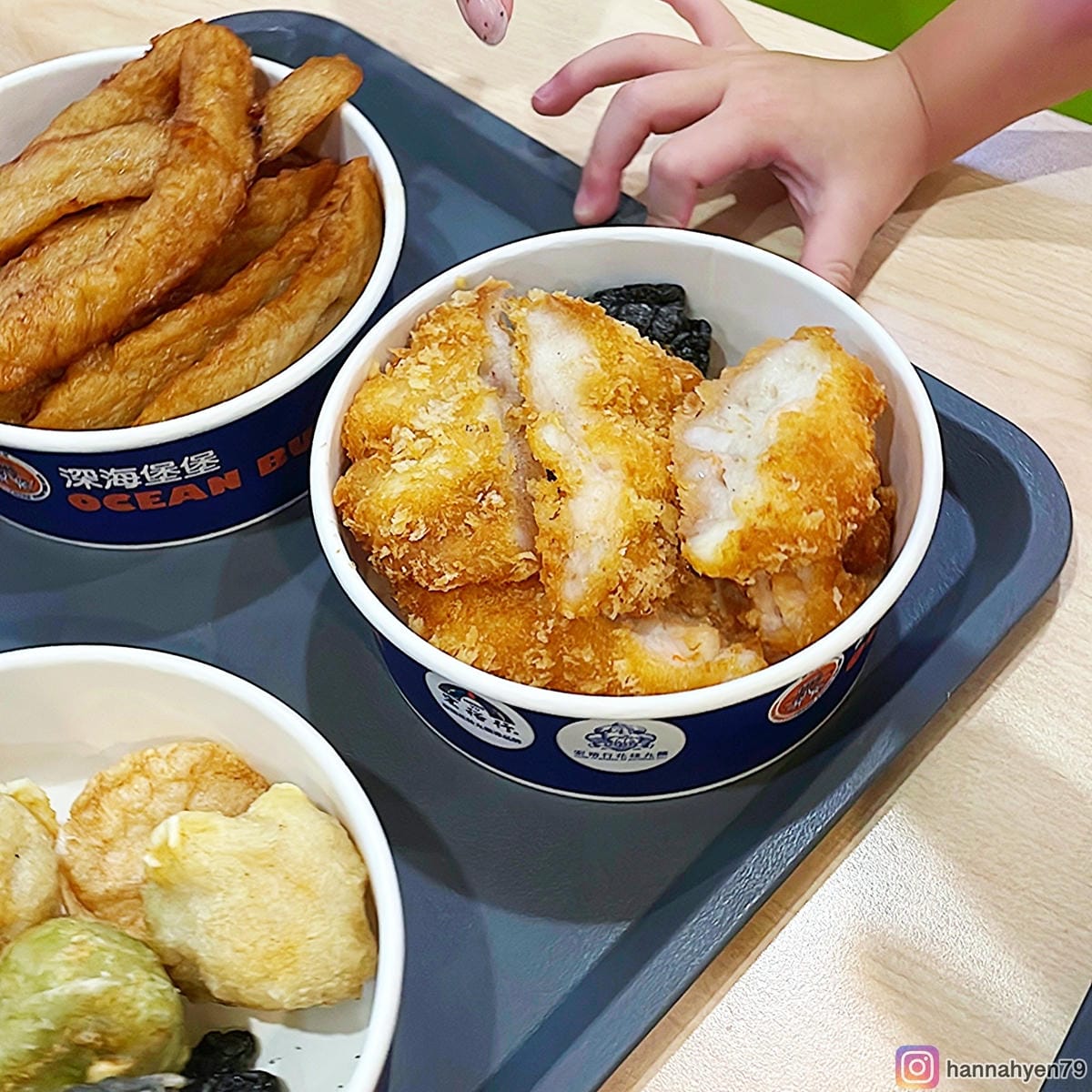 高雄親子景點|宏裕行花枝丸館|DIY花枝丸+限定套色印章+海鮮餐廳|高雄美食║高雄觀光工廠║高雄餐廳║高雄旅遊║高雄旅行 高雄親子景點|宏裕行花枝丸館|DIY花枝丸+限定套色印章+海鮮餐廳|高雄美食║高雄觀光工廠║高雄餐廳║高雄旅遊║高雄旅行