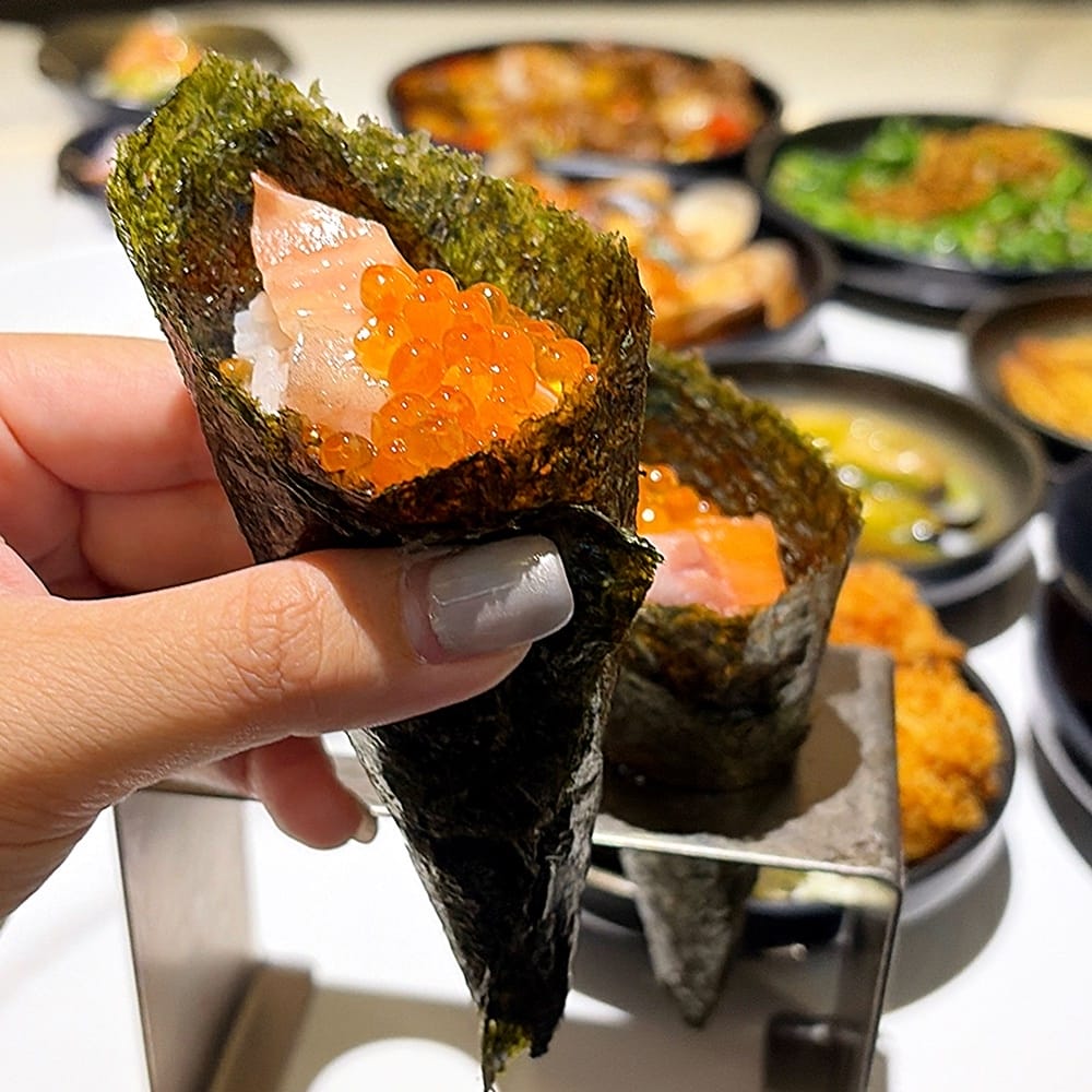 高雄餐廳推薦║這間串燒║吃到飽║KTV包廂唱歌║苓雅美食║高雄美食║鼓山美食║高雄景點║高雄旅遊║高雄餐廳║高雄吃到飽║苓雅區美食║苓雅區餐廳║高雄流行音樂中心附近美食 高雄餐廳推薦║這間串燒║吃到飽║KTV包廂唱歌║苓雅美食║高雄美食║鼓山美食║高雄景點║高雄旅遊║高雄餐廳║高雄吃到飽║苓雅區美食║苓雅區餐廳║高雄流行音樂中心附近美食