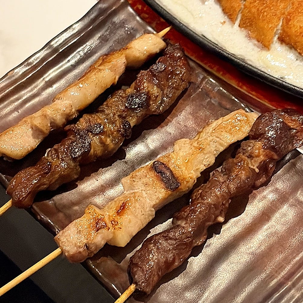 高雄餐廳推薦║這間串燒║吃到飽║KTV包廂唱歌║苓雅美食║高雄美食║鼓山美食║高雄景點║高雄旅遊║高雄餐廳║高雄吃到飽║苓雅區美食║苓雅區餐廳║高雄流行音樂中心附近美食 高雄餐廳推薦║這間串燒║吃到飽║KTV包廂唱歌║苓雅美食║高雄美食║鼓山美食║高雄景點║高雄旅遊║高雄餐廳║高雄吃到飽║苓雅區美食║苓雅區餐廳║高雄流行音樂中心附近美食