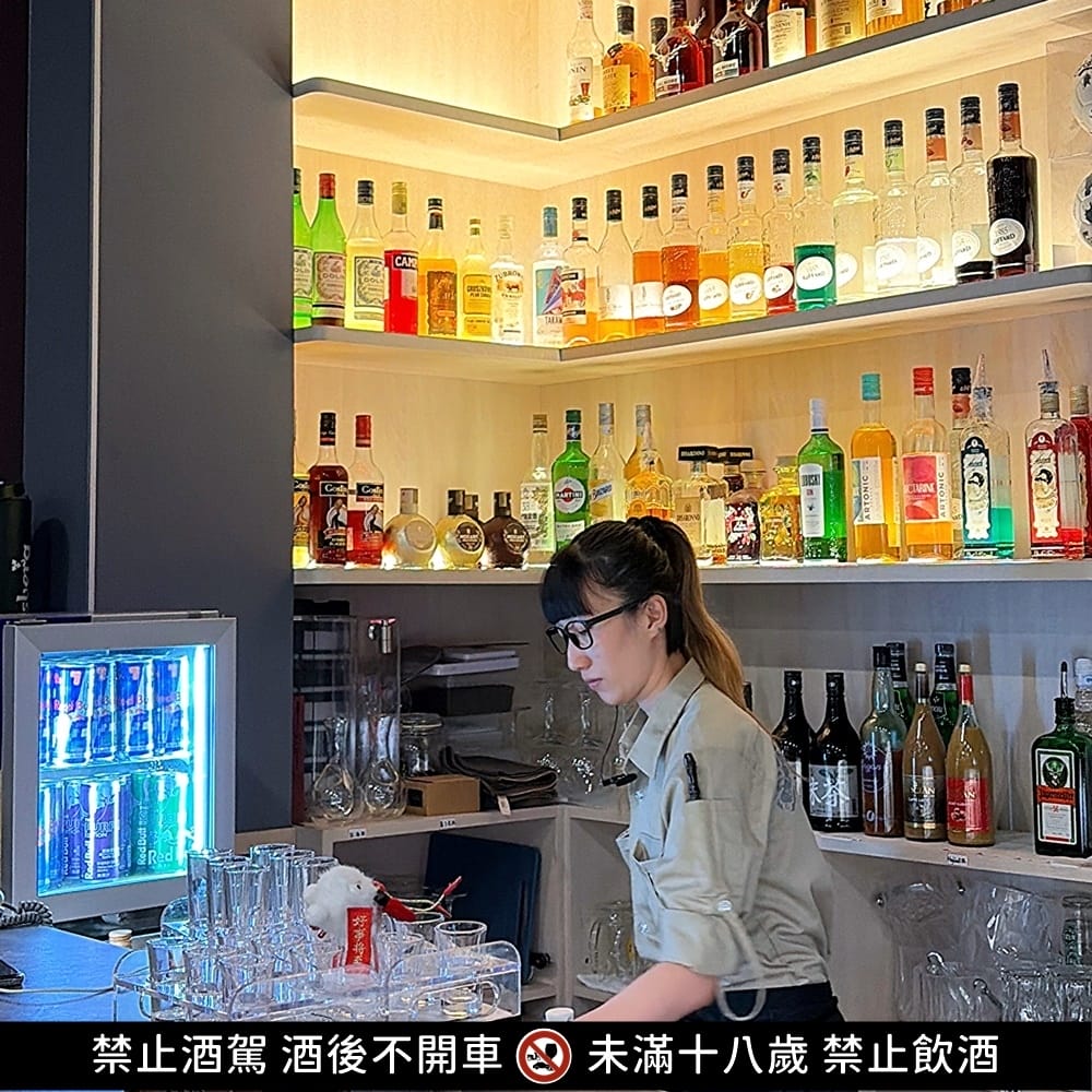 高雄餐廳推薦║這間串燒║吃到飽║KTV包廂唱歌║苓雅美食║高雄美食║鼓山美食║高雄景點║高雄旅遊║高雄餐廳║高雄吃到飽║苓雅區美食║苓雅區餐廳║高雄流行音樂中心附近美食 高雄餐廳推薦║這間串燒║吃到飽║KTV包廂唱歌║苓雅美食║高雄美食║鼓山美食║高雄景點║高雄旅遊║高雄餐廳║高雄吃到飽║苓雅區美食║苓雅區餐廳║高雄流行音樂中心附近美食