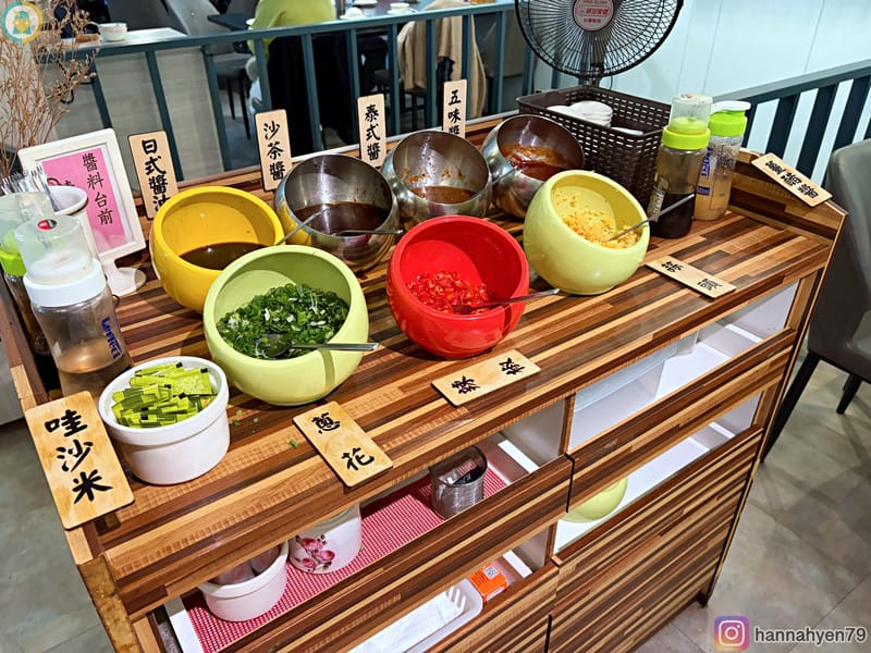 板橋蒸氣火鍋推薦|蒸天下海鮮蒸氣火鍋,親子家庭也適合的原味系海鮮餐廳|耶誕城散步後的清爽海鮮鍋,龍蝦花蟹一次滿足 - 第4張圖 板橋蒸氣火鍋推薦|蒸天下海鮮蒸氣火鍋,親子家庭也適合的原味系海鮮餐廳|耶誕城散步後的清爽海鮮鍋,龍蝦花蟹一次滿足