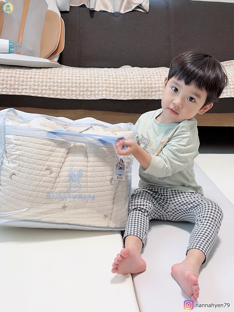 寶貝要上幼稚園了!幼稚園午睡袋開箱|韓國 BUNNYPAPA 四季雙面枕頭被三件套 - 第15張圖 寶貝要上幼稚園了!幼稚園午睡袋開箱|韓國 BUNNYPAPA 四季雙面枕頭被三件套